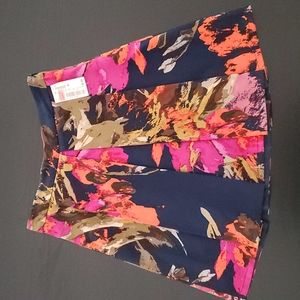 Trina Turk skirt NWT Size 4
